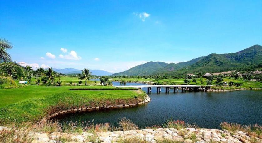 Diamond Bay Golf And Villas На Транг Екстериор снимка